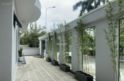 Bán nhanh căn biệt thự 300m2  có 2 mặt tiền trước sau, khu An Phú Q2